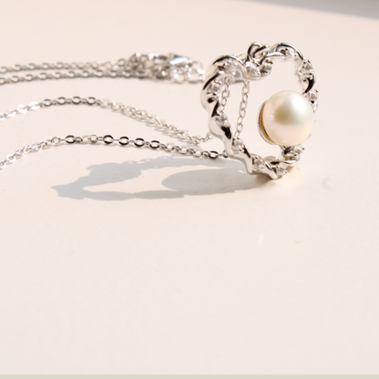 Elegant Heart Pearl Necklace Set